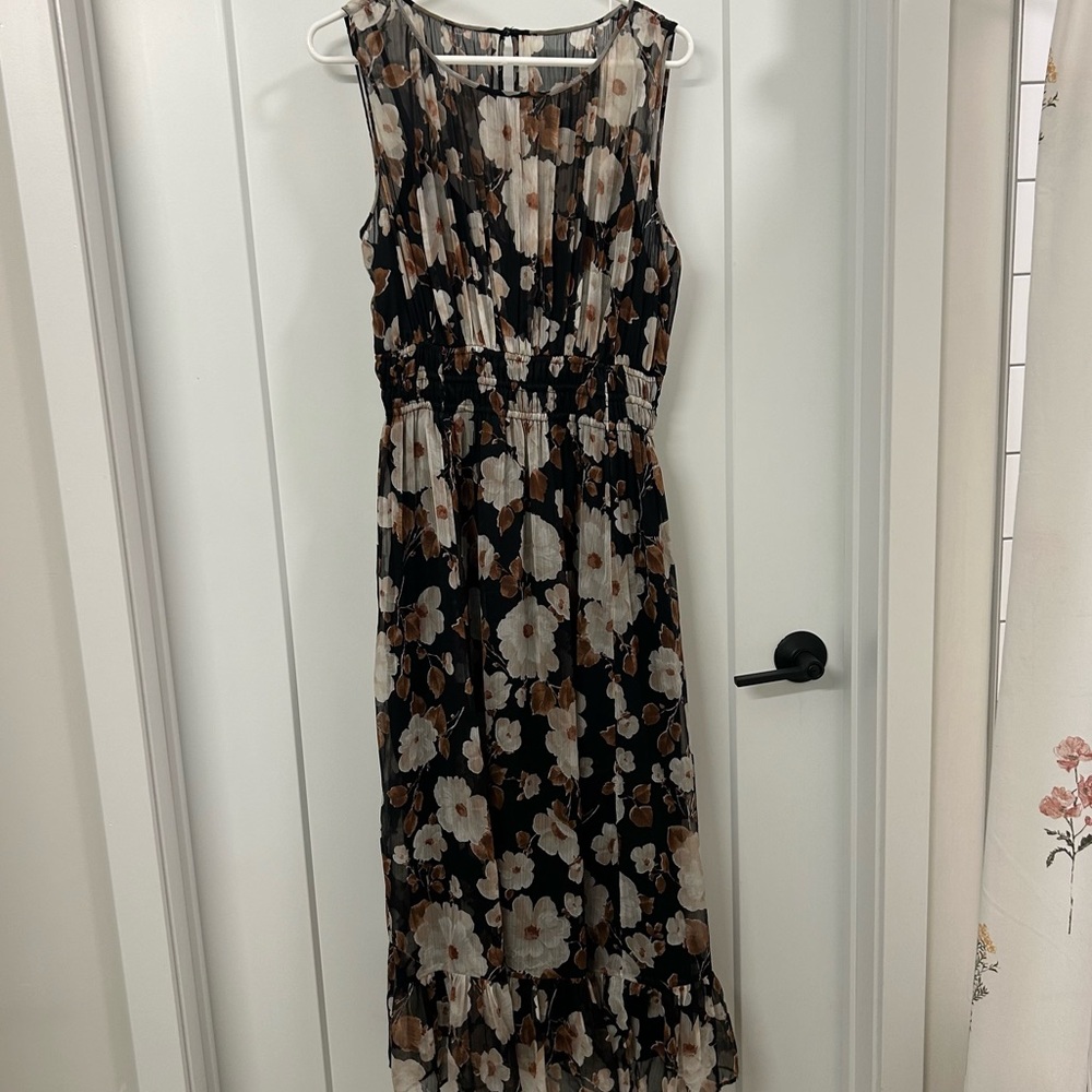 Abercrombie & Fitch Floral Midi Dress - Black and White - Picture 2 of 4
